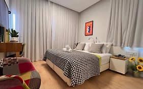 Dizengoff 208 Hotel  3*